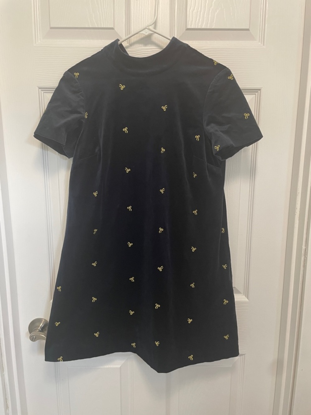 Vineyard Vines Kentucky Derby Elegant Black Velvet Dress w/ Gold Bows